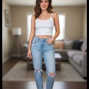 American Eagle Outfitters Light Wash Boyfriend Jeans